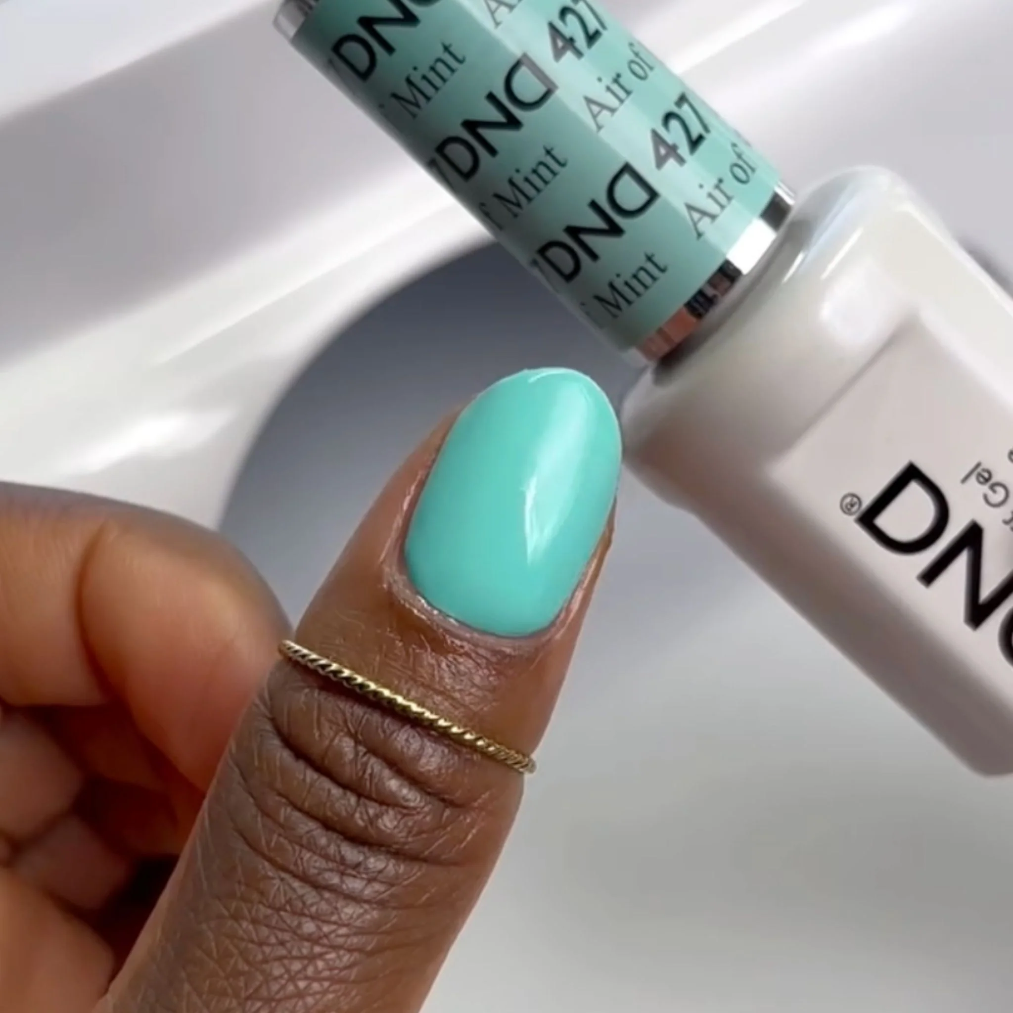 Air Of Mint #427 - Image 2