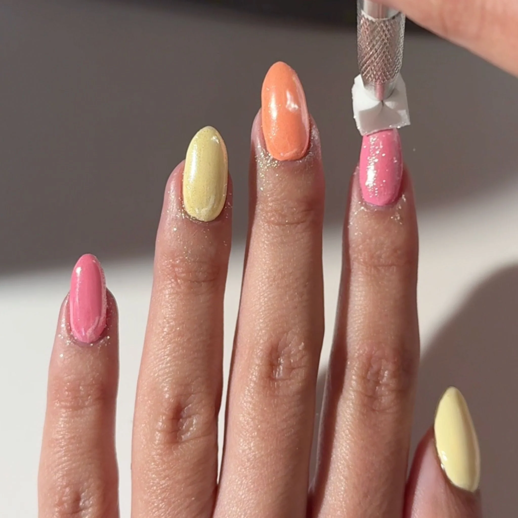 Nail Sponge Grabbing Pen - Image 3