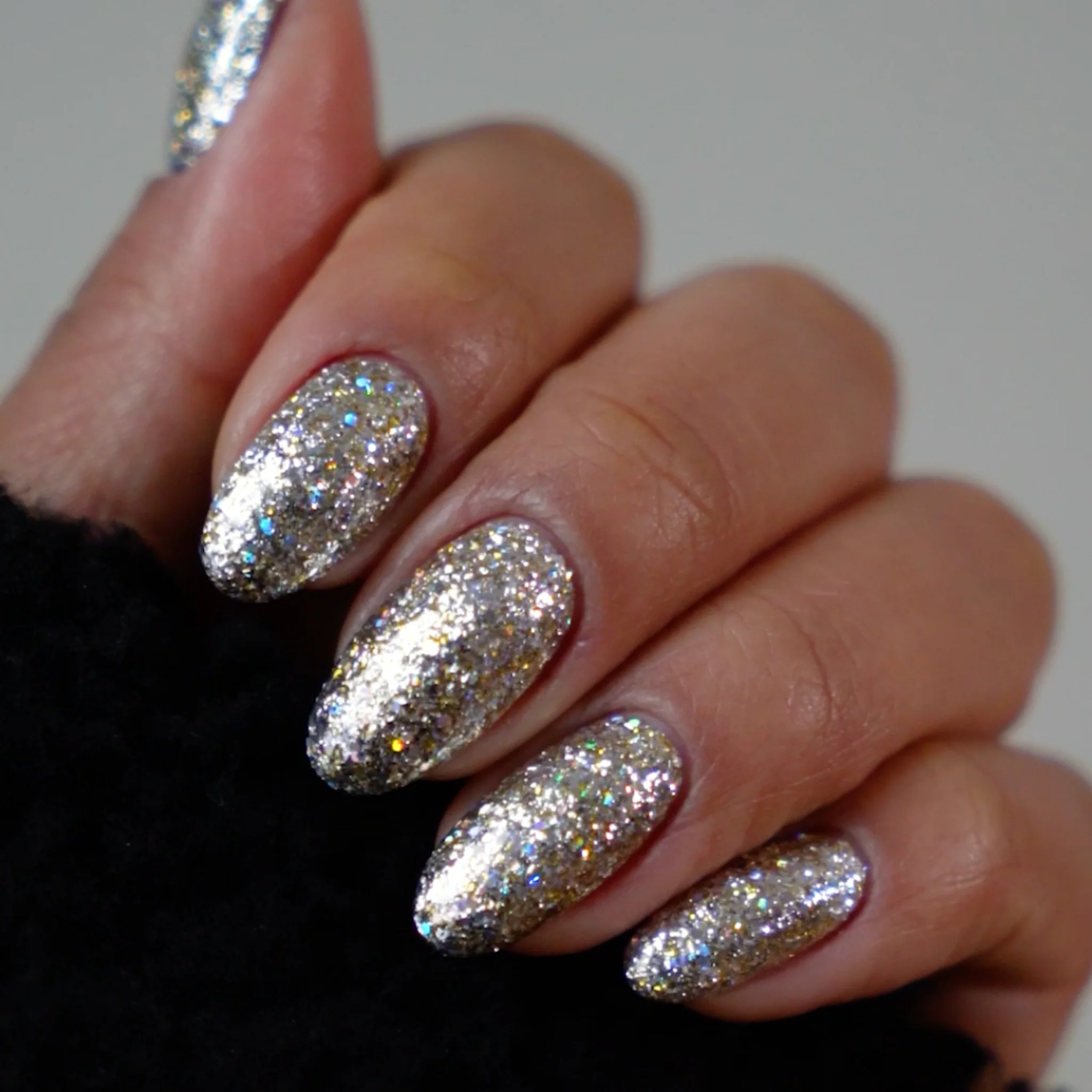 Raise Your Glass DIVA #297 - Image 5