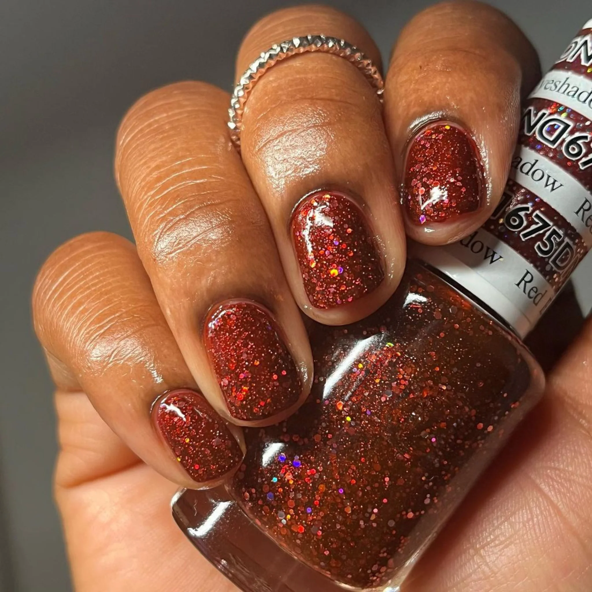 Red Eyeshadow #675 - Image 2