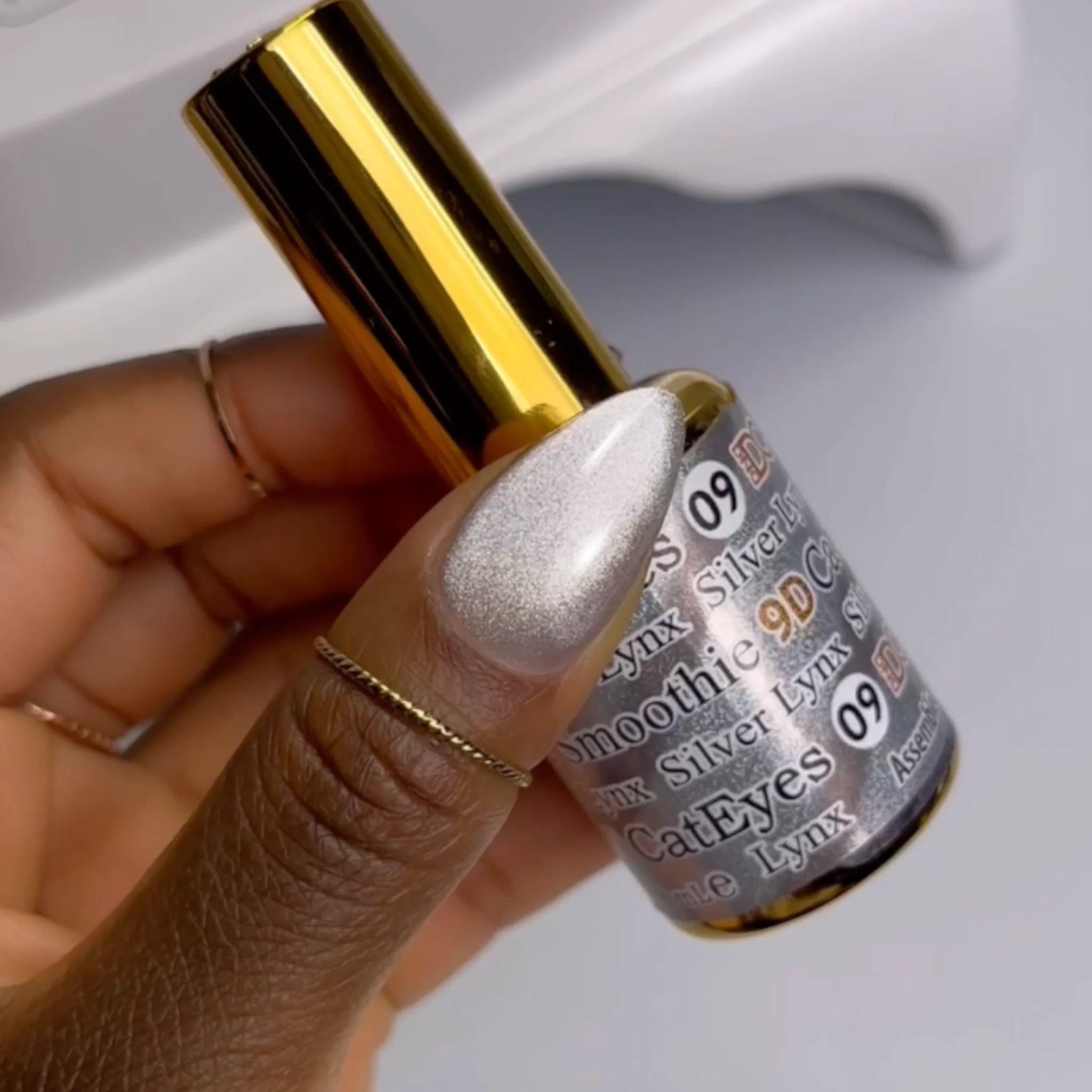9D Cat Eye Smoothie #09 - Silver Lynx - Image 3